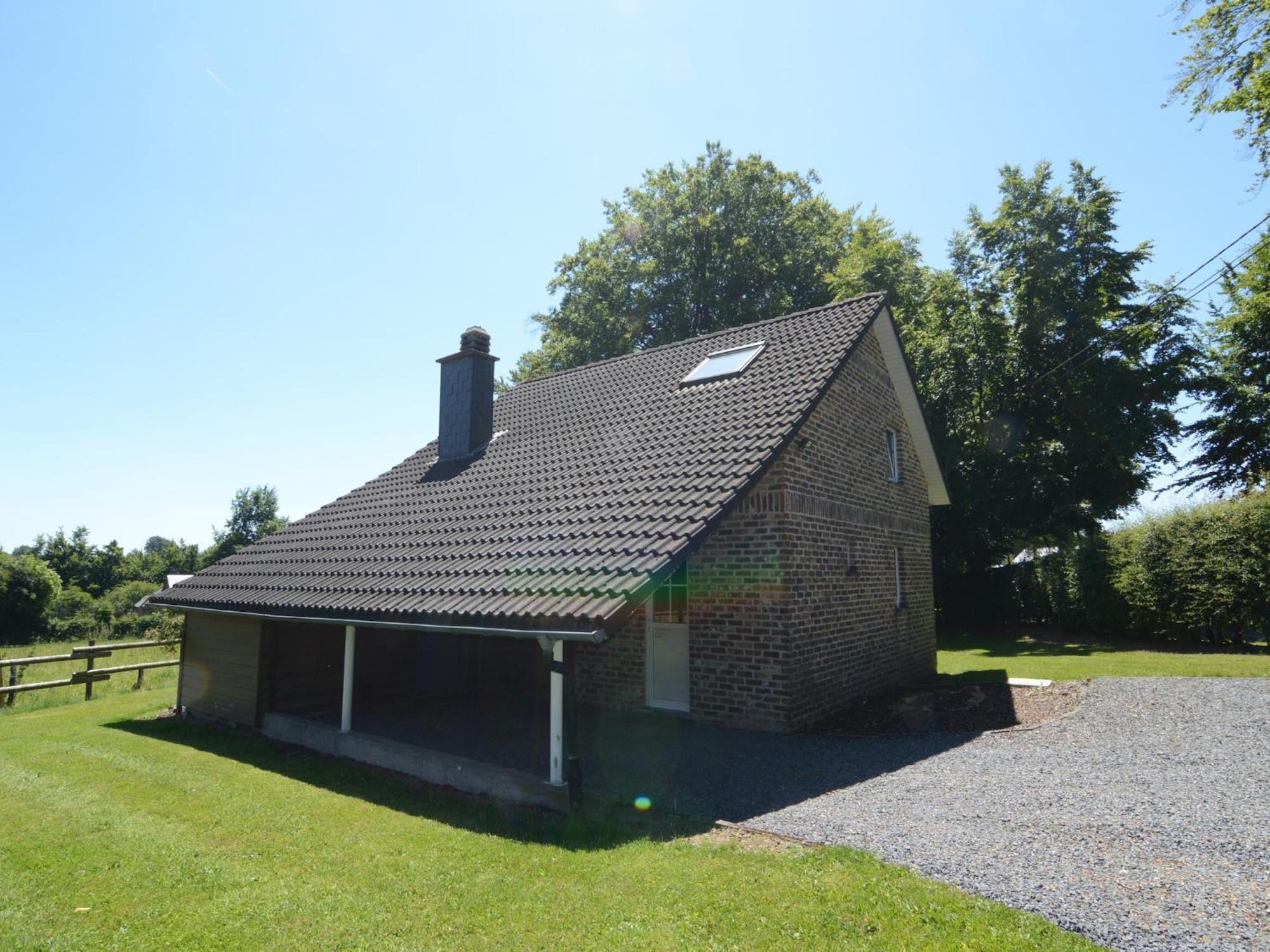 Picture Perfect Holiday Home In Sourbrodt With Garden Bbq Extérieur photo